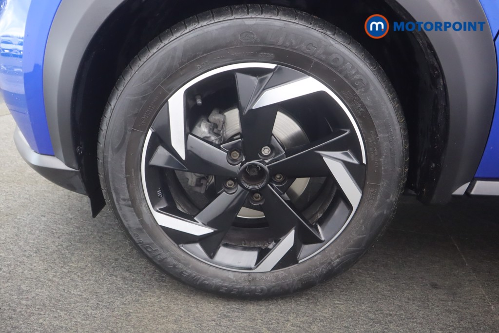 Nissan Juke N-Connecta Manual Petrol SUV - Stock Number (1603200) - 38th supplementary image