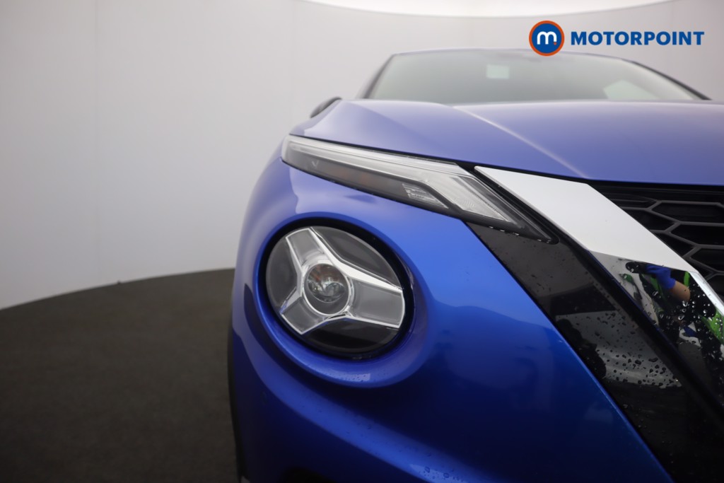 Nissan Juke N-Connecta Manual Petrol SUV - Stock Number (1603200) - 1st supplementary image