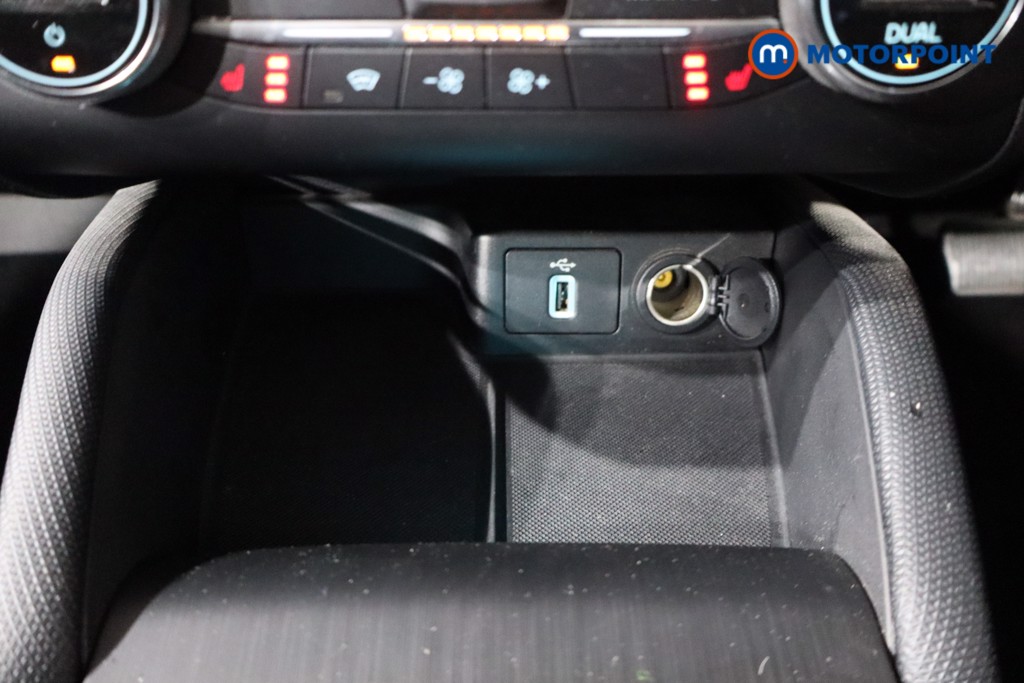 Ford Focus Active X Automatic Petrol Hatchback - Stock Number (1603350) - 16th supplementary image