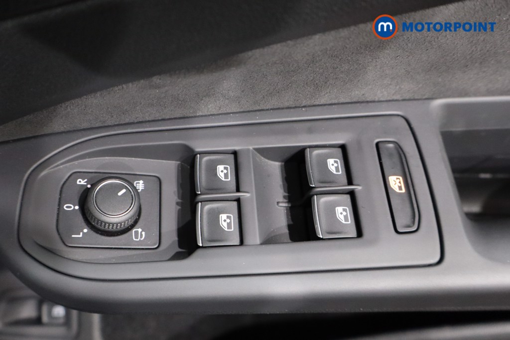 Volkswagen Golf Style Automatic Petrol Plug-In Hybrid Hatchback - Stock Number (1603352) - 17th supplementary image