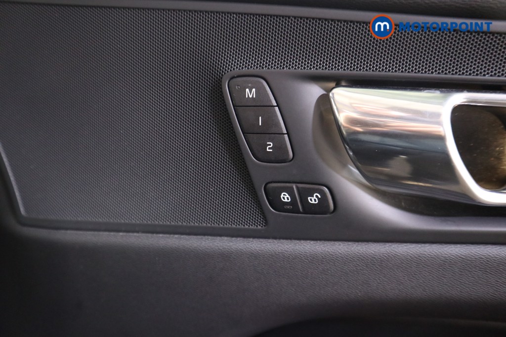 Volvo Xc60 Inscription Automatic Petrol SUV - Stock Number (1565566) - 12th supplementary image