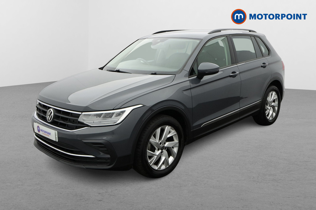 Volkswagen Tiguan Life Manual Petrol SUV - Stock Number (1577802) - Passenger side front corner