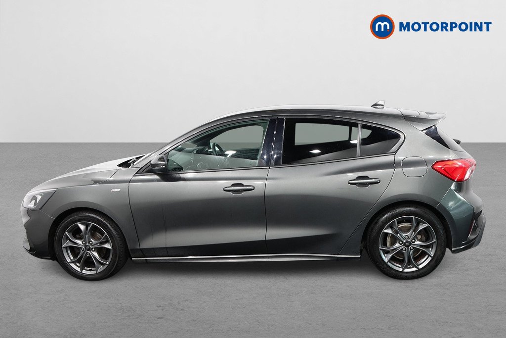 Ford Focus St-Line Edition Manual Diesel Hatchback - Stock Number (1579813) - Passenger side