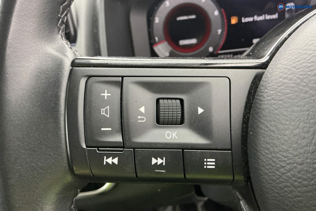 Nissan Qashqai N-Connecta Manual Petrol SUV - Stock Number (1588171) - 21st supplementary image