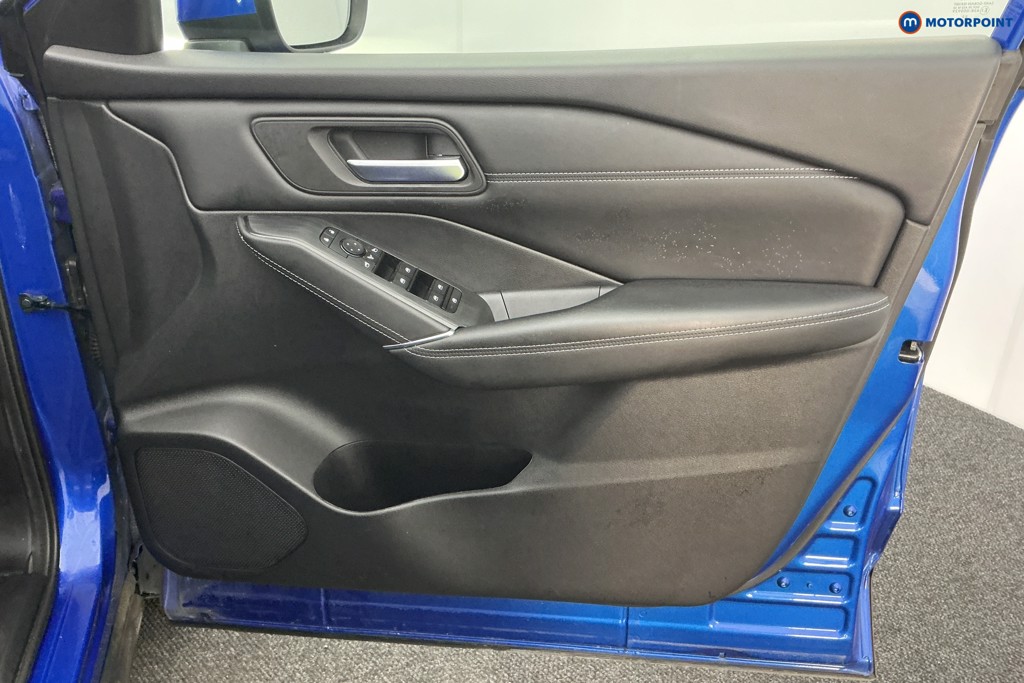 Nissan Qashqai N-Connecta Manual Petrol SUV - Stock Number (1588171) - 24th supplementary image