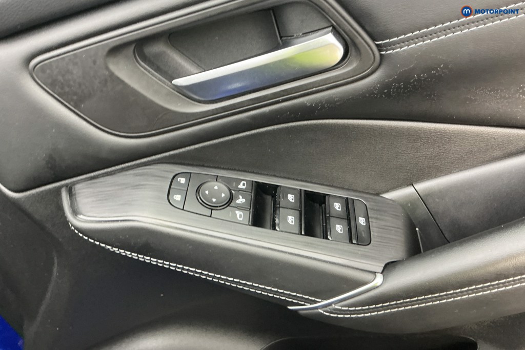 Nissan Qashqai N-Connecta Manual Petrol SUV - Stock Number (1588171) - 25th supplementary image