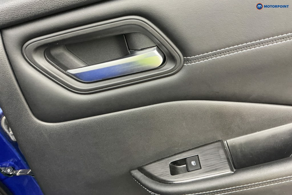 Nissan Qashqai N-Connecta Manual Petrol SUV - Stock Number (1588171) - 27th supplementary image