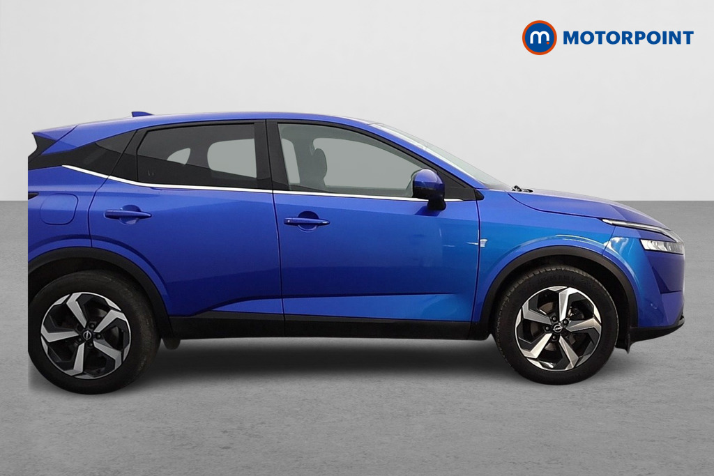 Nissan Qashqai N-Connecta Manual Petrol SUV - Stock Number (1588171) - Drivers side
