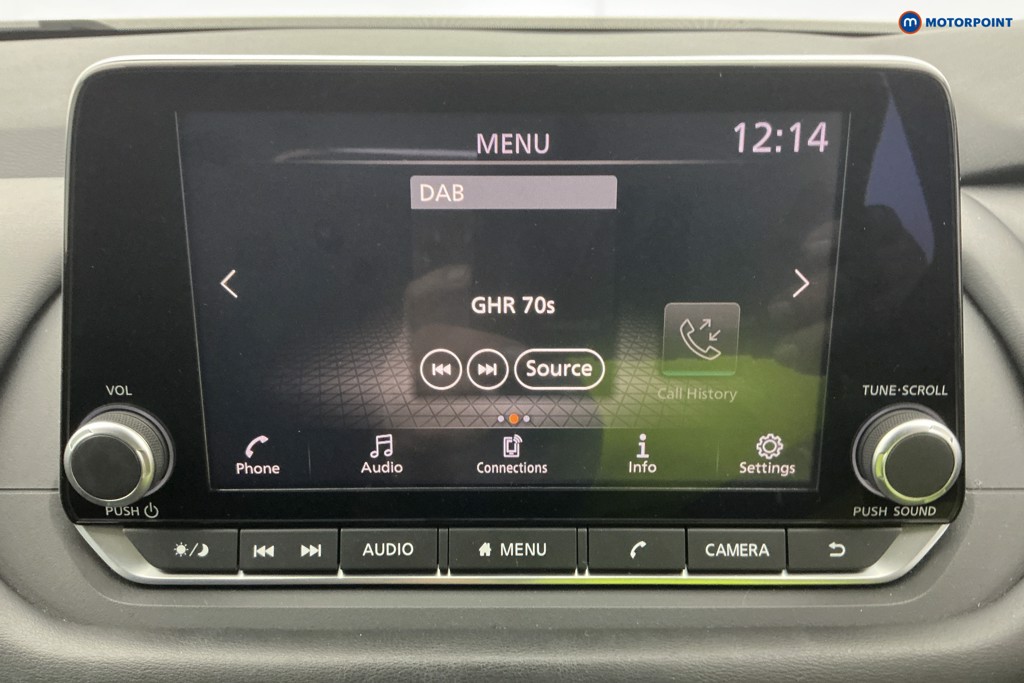 Nissan Qashqai Acenta Premium Automatic Petrol SUV - Stock Number (1588921) - 2nd supplementary image