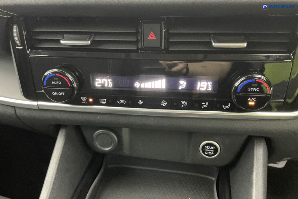 Nissan Qashqai Acenta Premium Automatic Petrol SUV - Stock Number (1588921) - 17th supplementary image