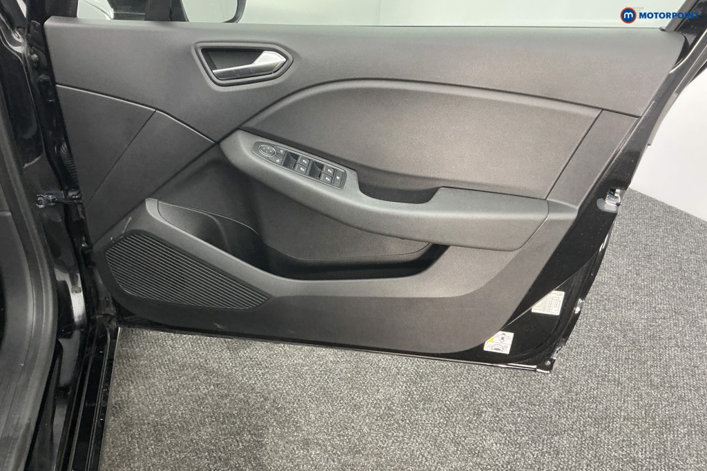 Renault Clio Iconic Edition Manual Petrol Hatchback - Stock Number (1590636) - 24th supplementary image