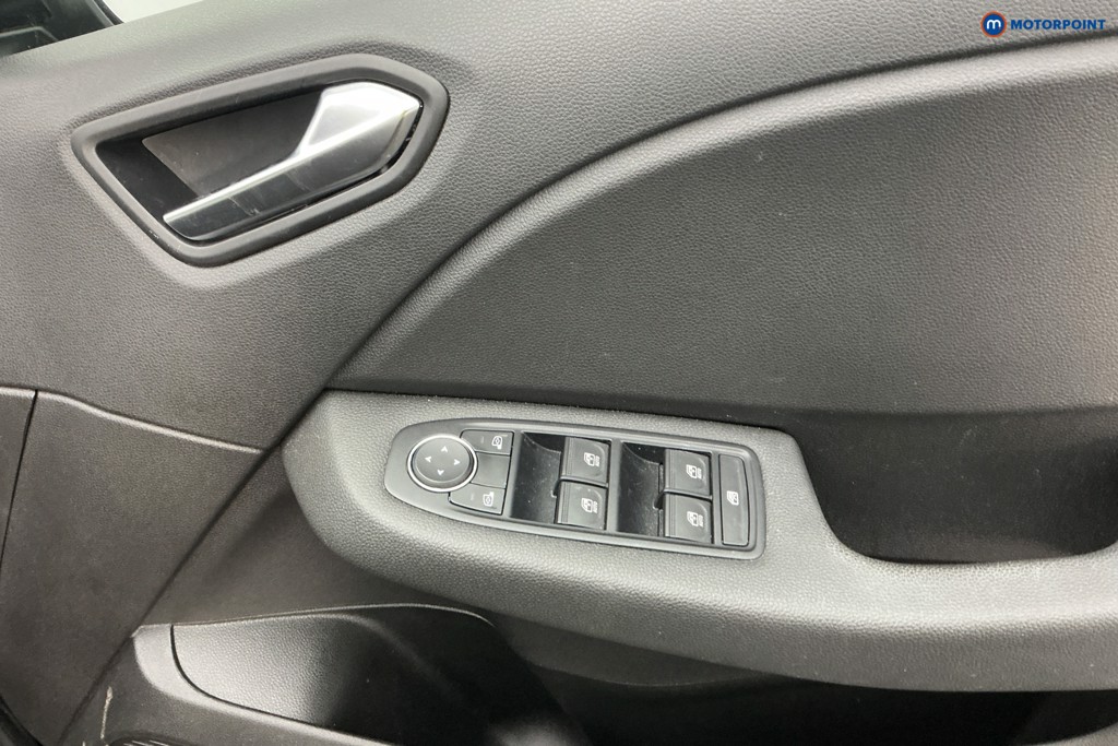 Renault Clio Iconic Edition Manual Petrol Hatchback - Stock Number (1590636) - 25th supplementary image