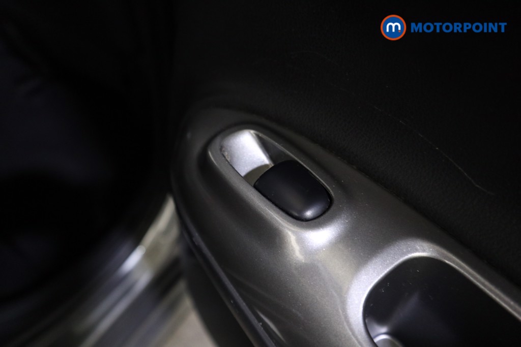 Nissan Juke Acenta Manual Petrol SUV - Stock Number (1590738) - 14th supplementary image