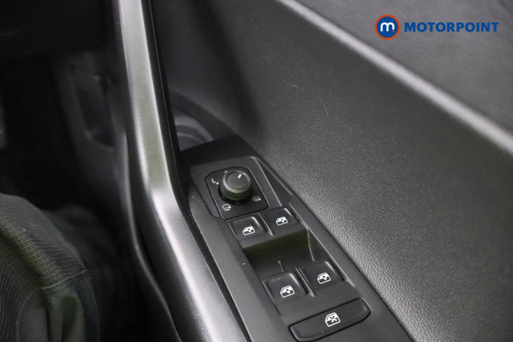 Volkswagen Polo Life Manual Petrol Hatchback - Stock Number (1592935) - 11th supplementary image