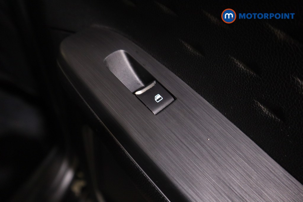 Ford Kuga Titanium Manual Diesel SUV - Stock Number (1593762) - 19th supplementary image