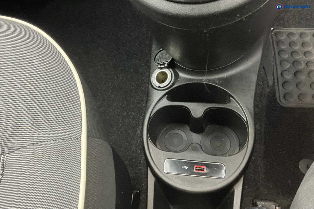 Fiat 500 Lounge Manual Petrol Hatchback - Stock Number (1594421) - 14th supplementary image