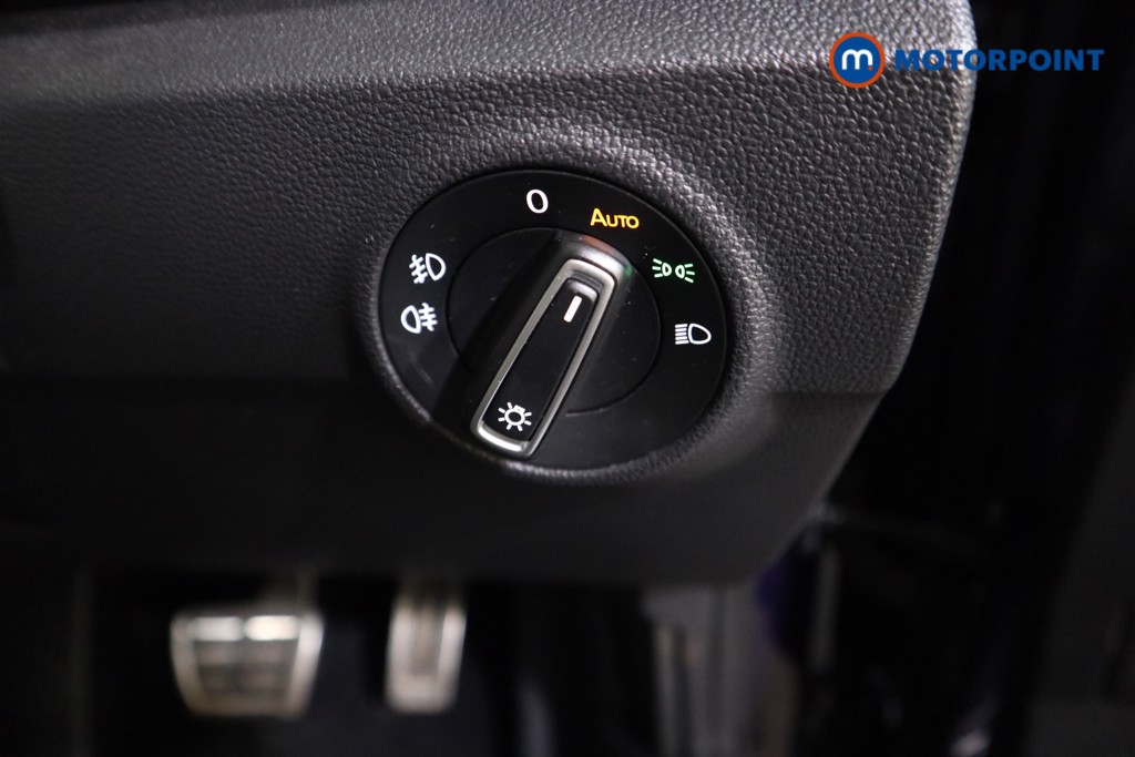 Volkswagen T-Roc R-Line Automatic Petrol SUV - Stock Number (1595437) - 11th supplementary image