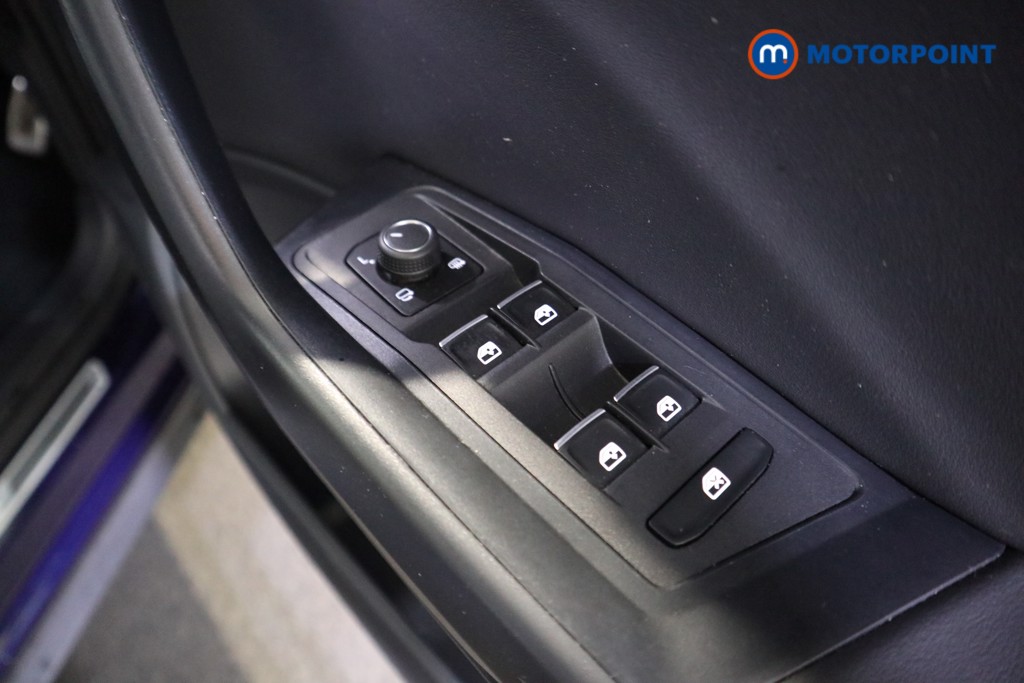 Volkswagen T-Roc R-Line Automatic Petrol SUV - Stock Number (1595437) - 13th supplementary image