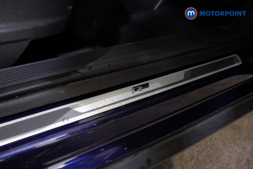 Volkswagen T-Roc R-Line Automatic Petrol SUV - Stock Number (1595437) - 14th supplementary image