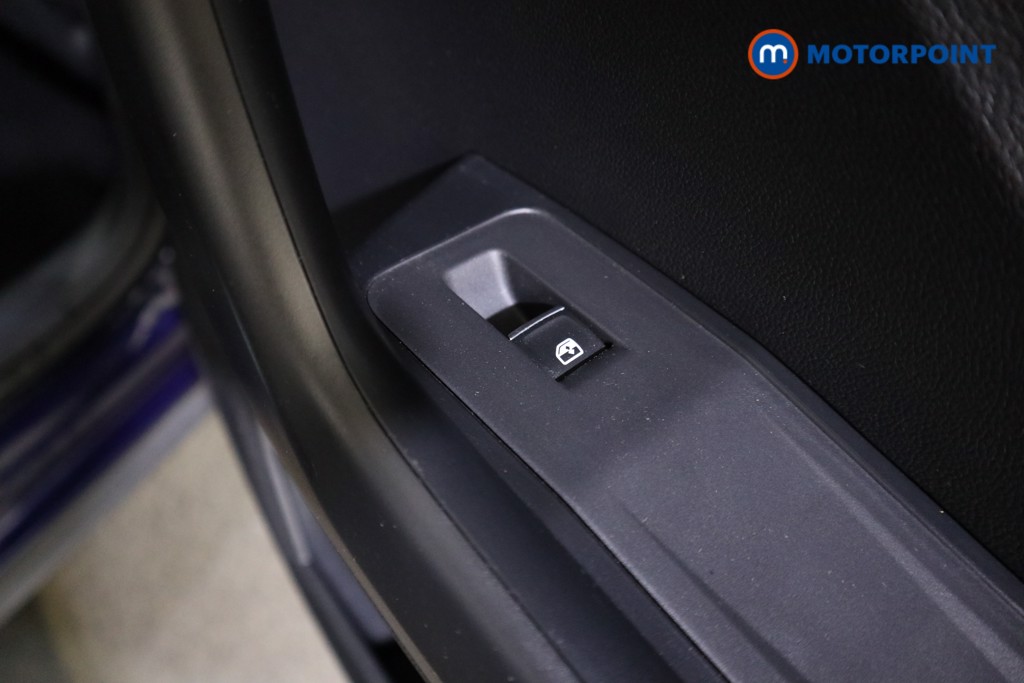 Volkswagen T-Roc R-Line Automatic Petrol SUV - Stock Number (1595437) - 19th supplementary image