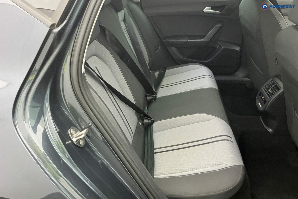 Seat Leon Se Dynamic Manual Petrol Hatchback - Stock Number (1596406) - 4th supplementary image