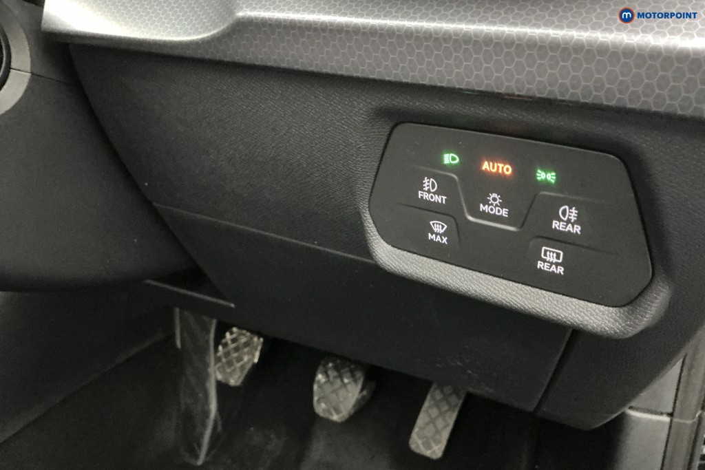 Seat Leon Se Dynamic Manual Petrol Hatchback - Stock Number (1596406) - 22nd supplementary image