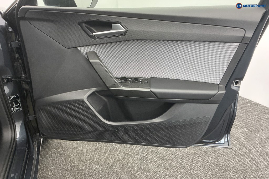 Seat Leon Se Dynamic Manual Petrol Hatchback - Stock Number (1596406) - 23rd supplementary image