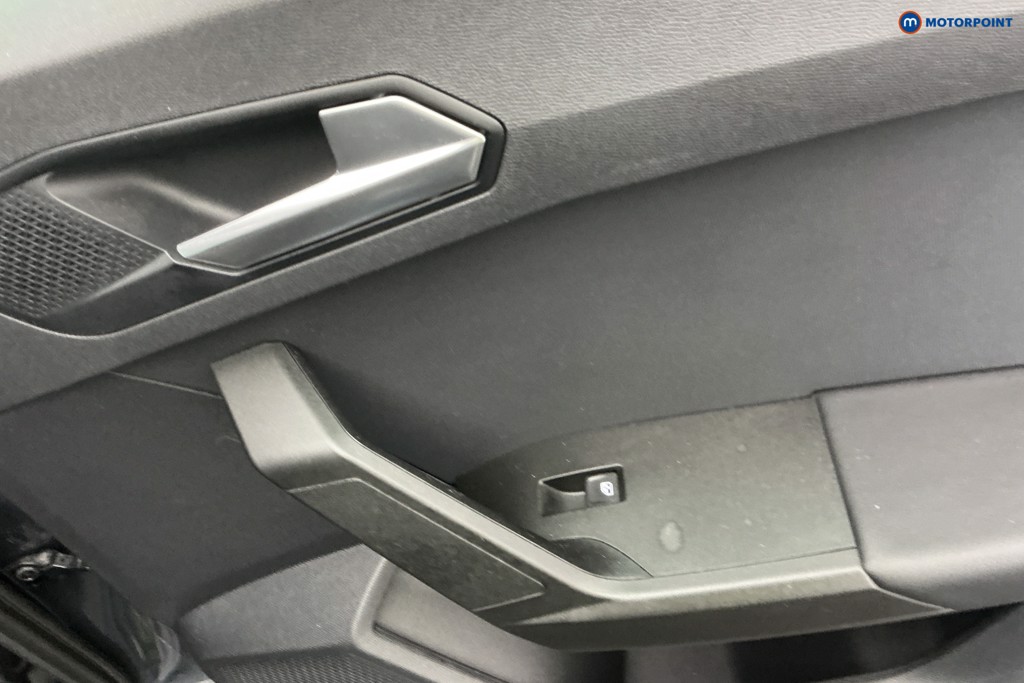 Seat Leon Se Dynamic Manual Petrol Hatchback - Stock Number (1596406) - 26th supplementary image