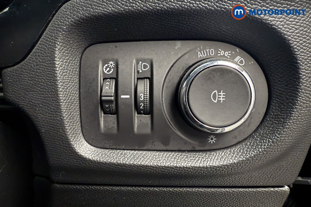 Vauxhall Corsa Design Manual Petrol Hatchback - Stock Number (1596575) - 15th supplementary image