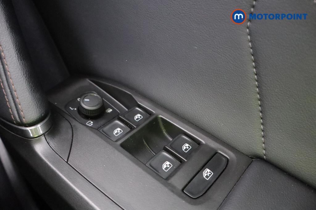 Cupra Leon V1 Automatic Petrol Hatchback - Stock Number (1596723) - 11th supplementary image