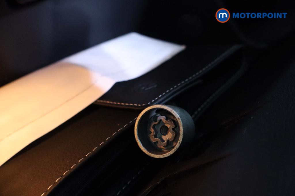 Volkswagen T-Roc Style Automatic Petrol SUV - Stock Number (1597491) - 13th supplementary image