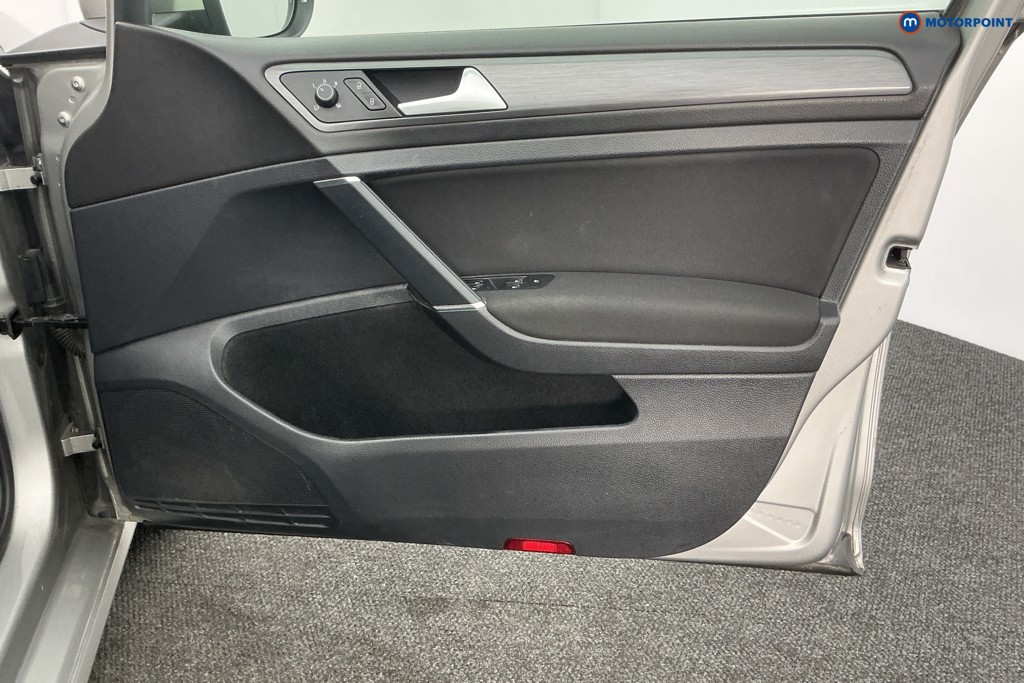 Volkswagen Golf SE Manual Petrol Hatchback - Stock Number (1598056) - 25th supplementary image
