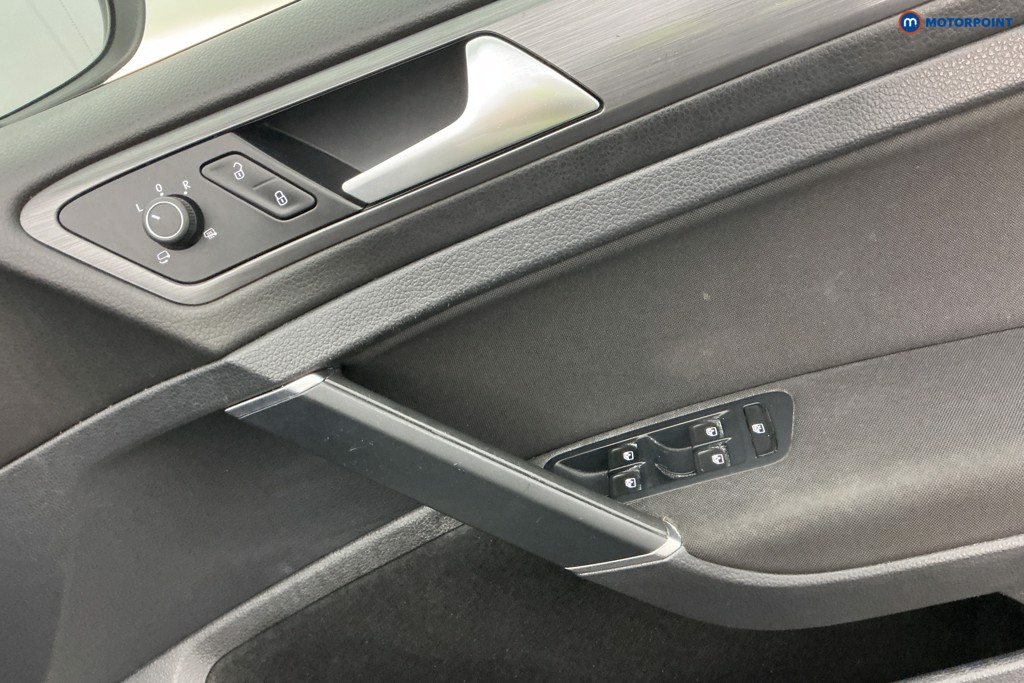 Volkswagen Golf SE Manual Petrol Hatchback - Stock Number (1598056) - 26th supplementary image