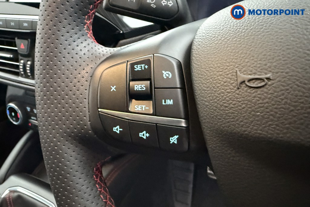 Ford Kuga Black Package Edition Manual Petrol SUV - Stock Number (1598300) - 3rd supplementary image