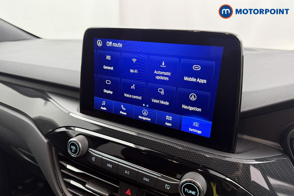 Ford Kuga Black Package Edition Manual Petrol SUV - Stock Number (1598300) - 12th supplementary image