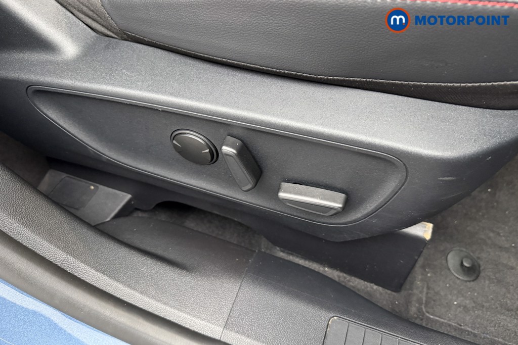 Ford Kuga Black Package Edition Manual Petrol SUV - Stock Number (1598300) - 21st supplementary image