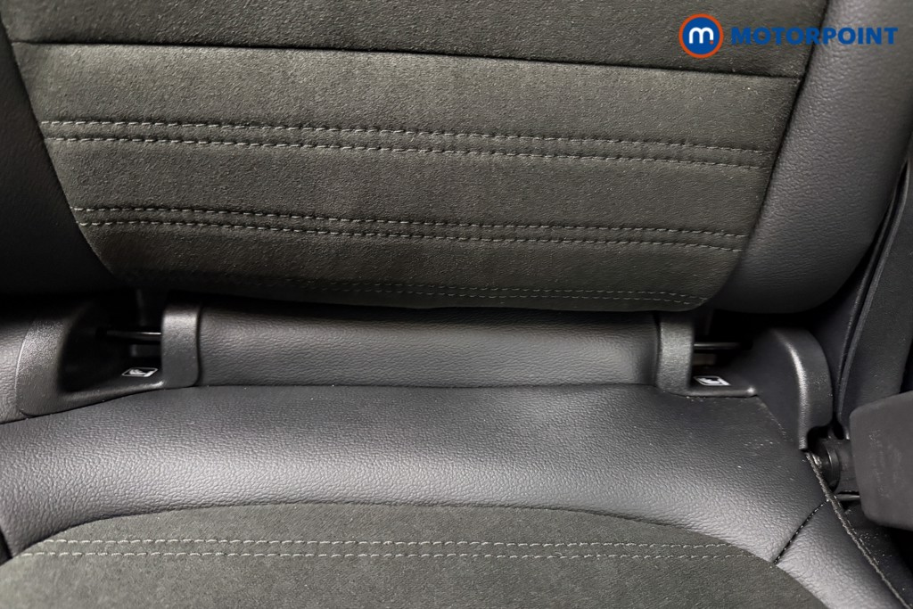 Ford Kuga Black Package Edition Manual Petrol SUV - Stock Number (1598300) - 28th supplementary image