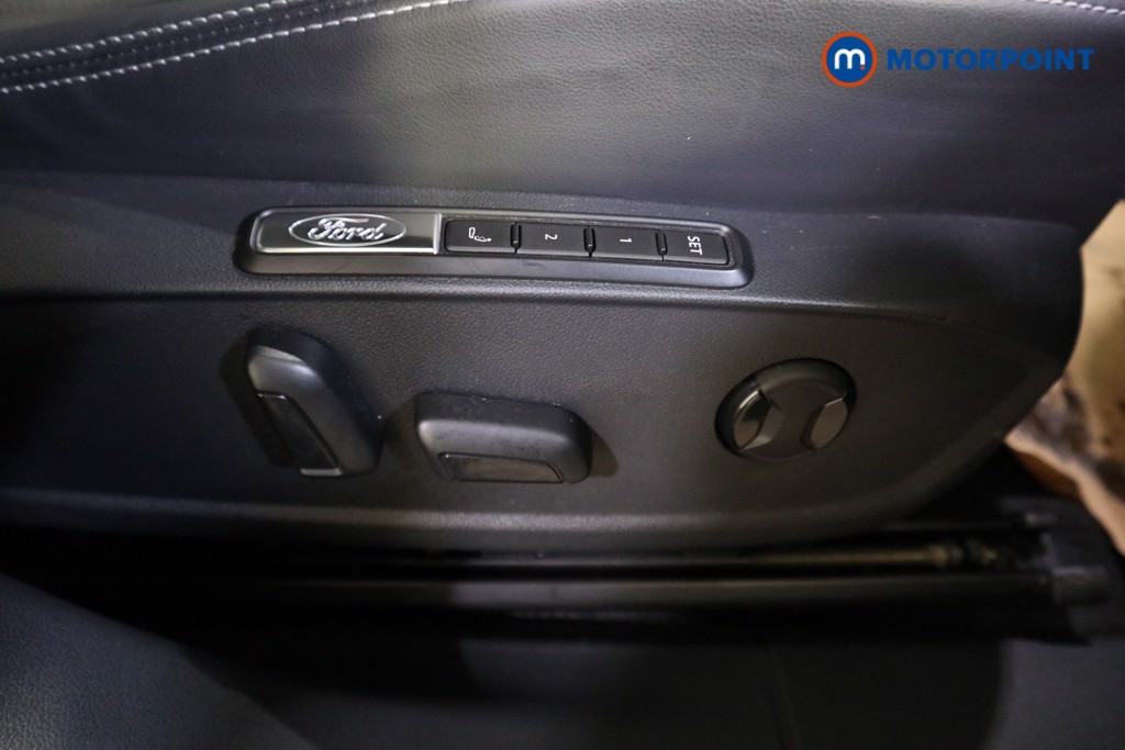 Ford Explorer Premium Automatic Electric SUV - Stock Number (1598492) - 9th supplementary image