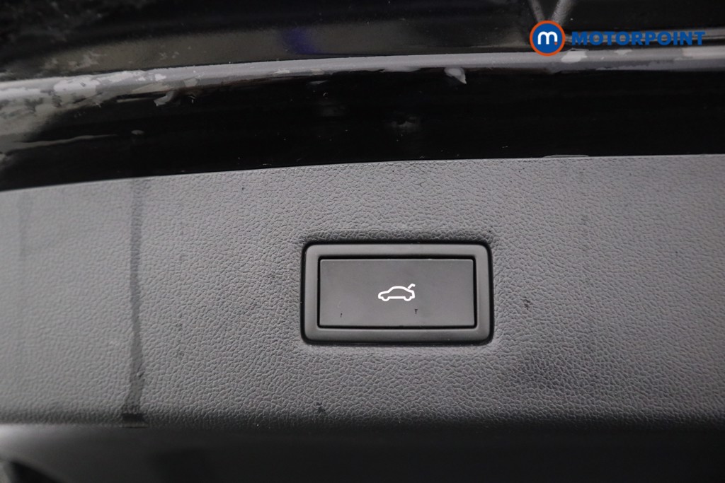 Ford Explorer Premium Automatic Electric SUV - Stock Number (1598492) - 13th supplementary image