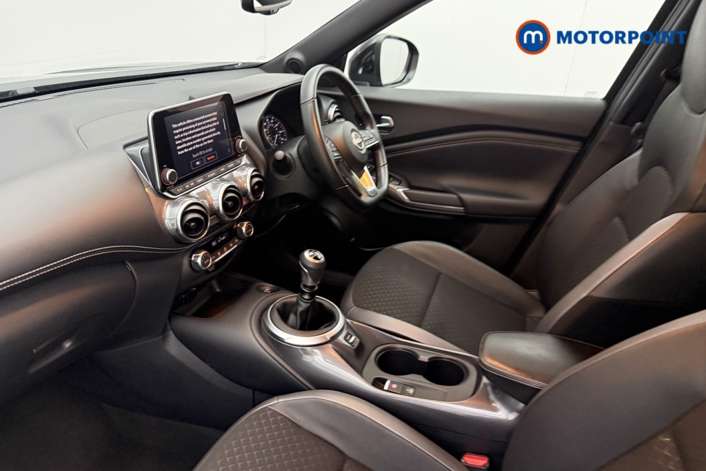 Nissan Juke N-Connecta Manual Petrol SUV - Stock Number (1598694) - 3rd supplementary image