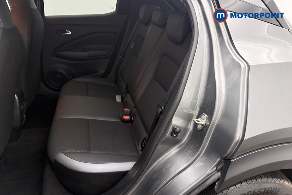 Nissan Juke N-Connecta Manual Petrol SUV - Stock Number (1598694) - 6th supplementary image