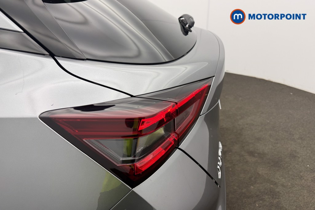 Nissan Juke N-Connecta Manual Petrol SUV - Stock Number (1598694) - 9th supplementary image