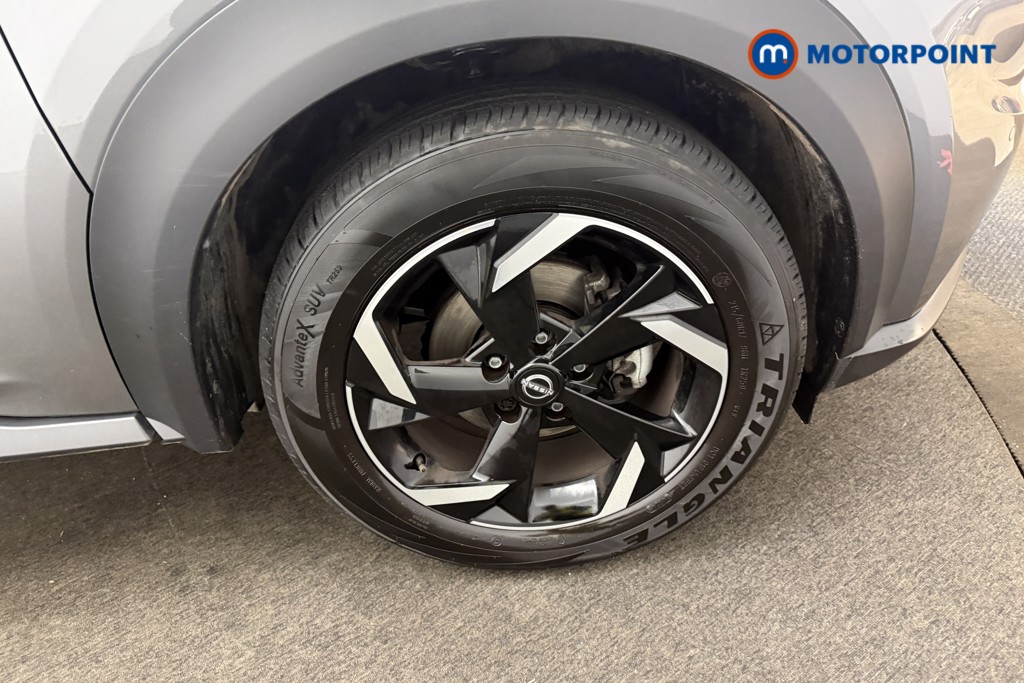 Nissan Juke N-Connecta Manual Petrol SUV - Stock Number (1598694) - 40th supplementary image
