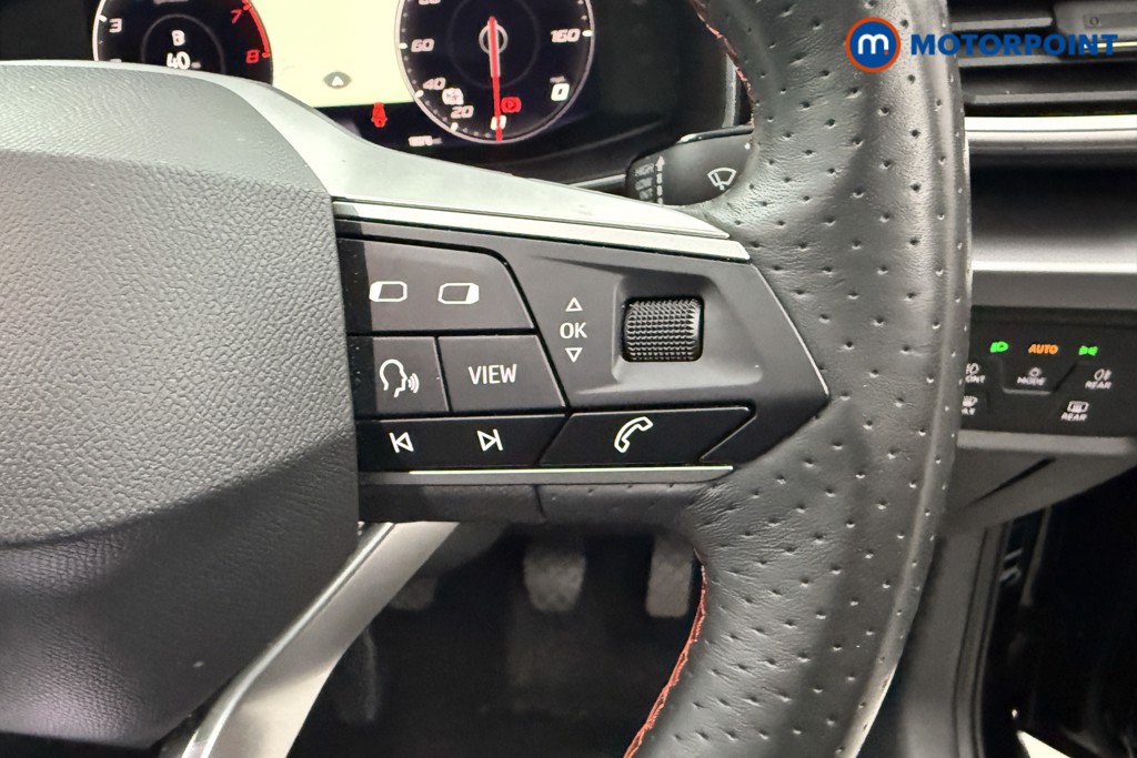 Seat Leon FR Manual Petrol Hatchback - Stock Number (1599221) - 4th supplementary image