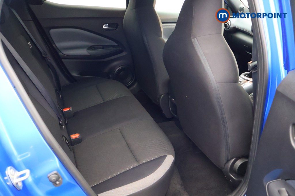 Nissan Juke N-Connecta Manual Petrol SUV - Stock Number (1599743) - 13th supplementary image