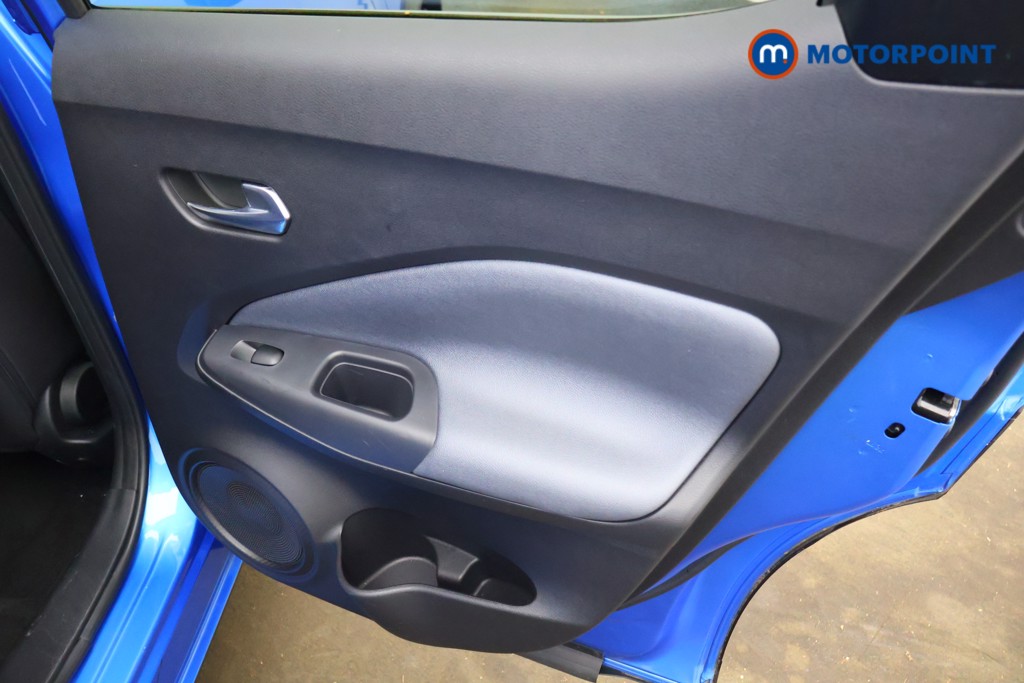 Nissan Juke N-Connecta Manual Petrol SUV - Stock Number (1599743) - 14th supplementary image