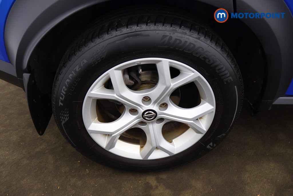 Nissan Juke N-Connecta Manual Petrol SUV - Stock Number (1599743) - 22nd supplementary image