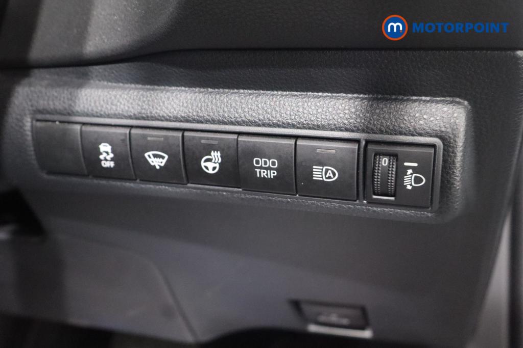 Toyota Corolla Icon Automatic Petrol-Electric Hybrid Estate - Stock Number (1600023) - 4th supplementary image