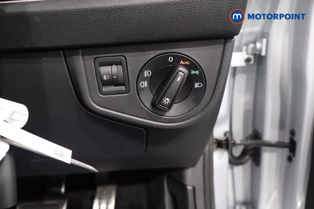 Volkswagen Polo R-Line Automatic Petrol Hatchback - Stock Number (1600069) - 11th supplementary image