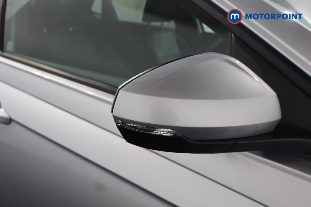 Volkswagen Polo R-Line Automatic Petrol Hatchback - Stock Number (1600069) - 19th supplementary image